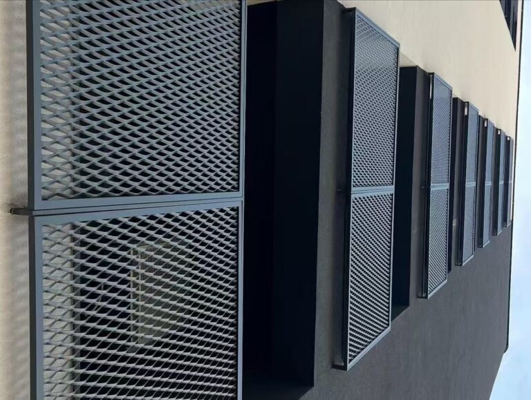 Grey large mesh curtain wall decorative mesh